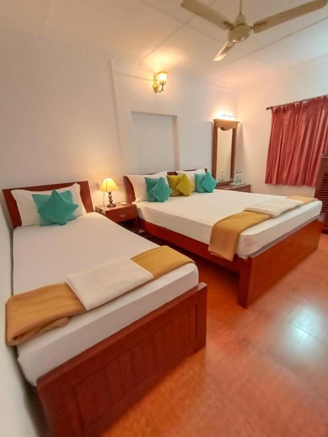 Anthy's And Restaurant Guest house Benaulim