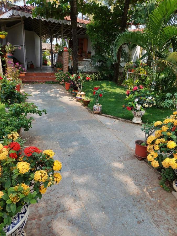 Guest house Anthy's And Restaurant Benaulim